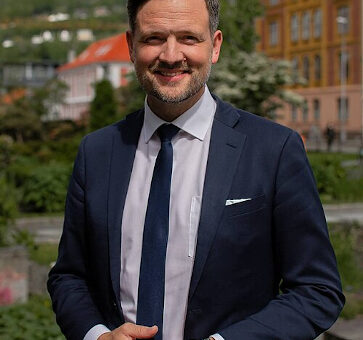 I år hadde vi trengt KrFs flaggpolitikk...